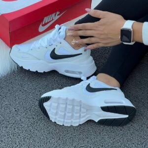 NIKE PATTA BLANCA NEGRA
