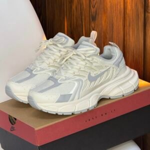 NIKE SKY PLATAFORMA BEIGE